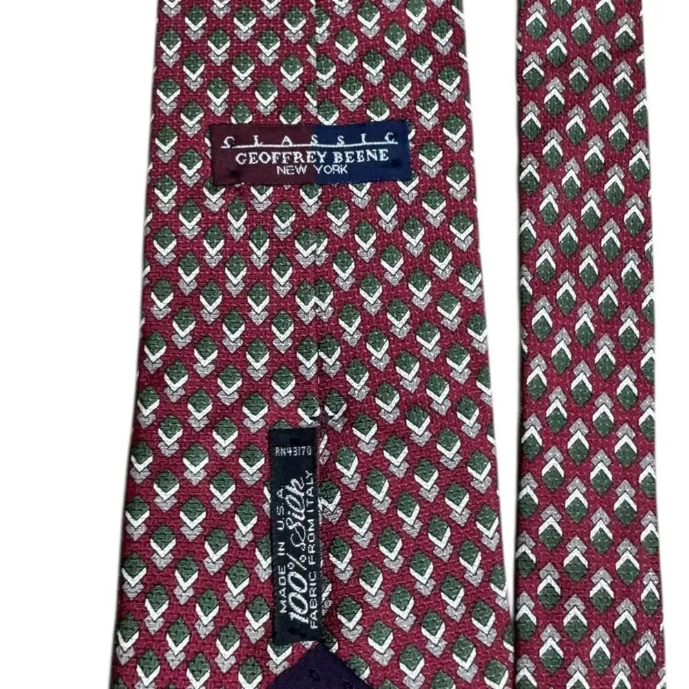Geoffrey Beene Silk Tie USA Made Diamond Pattern Italian Fabric Classic